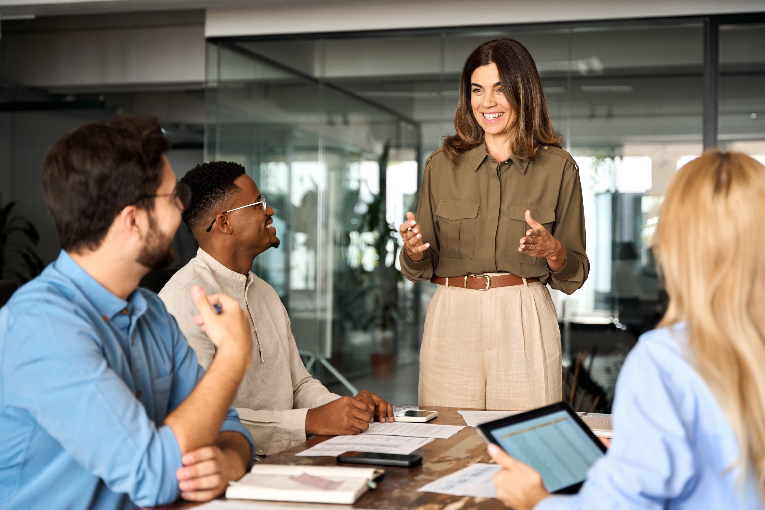 【例文あり】社内研修の挨拶が思いつかない!話すべき点を解説 | 【法人版POLYGLOTS | ポリグロッツ】オンライン英語研修ならPOLYGLOTS